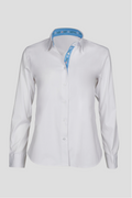 Herren Edelweiss Hemd von Edelvetica, elegant und traditionell gestaltet. Das Hemd zeichnet sich durch ein feines Edelweiss-Muster aus, das einen Hauch von alpiner Eleganz verleiht. Es ist ideal für Anlässe, bei denen eine Kombination aus klassischem Stil und modischer Raffinesse gefragt ist.
