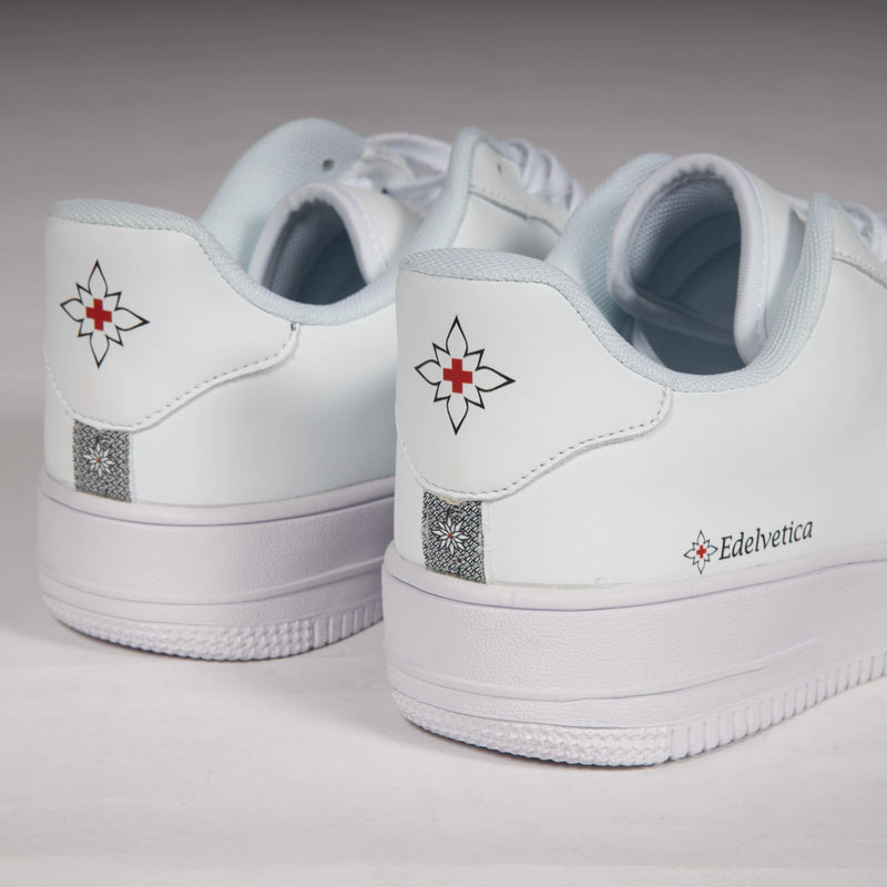 Edelvetica - Sneaker 1