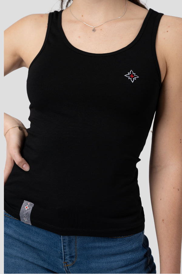 Damen Edelweiss-Tank-Top – Weicher, elastischer Stoff für hohen Tragekomfort. Perfekt für warme Tage und sportliche Aktivitäten. Schweizer Design von Edelvetica.