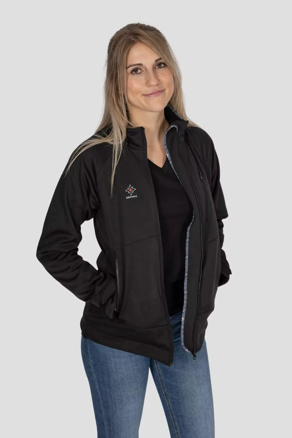 Softshell Jacke Edelweiss Damen von Edelvetica, schwarze Outdoor-Jacke mit grauem Edelweiss-Muster, wasserdicht, winddicht und stilvoll, ideal für Freizeit und Outdoor.